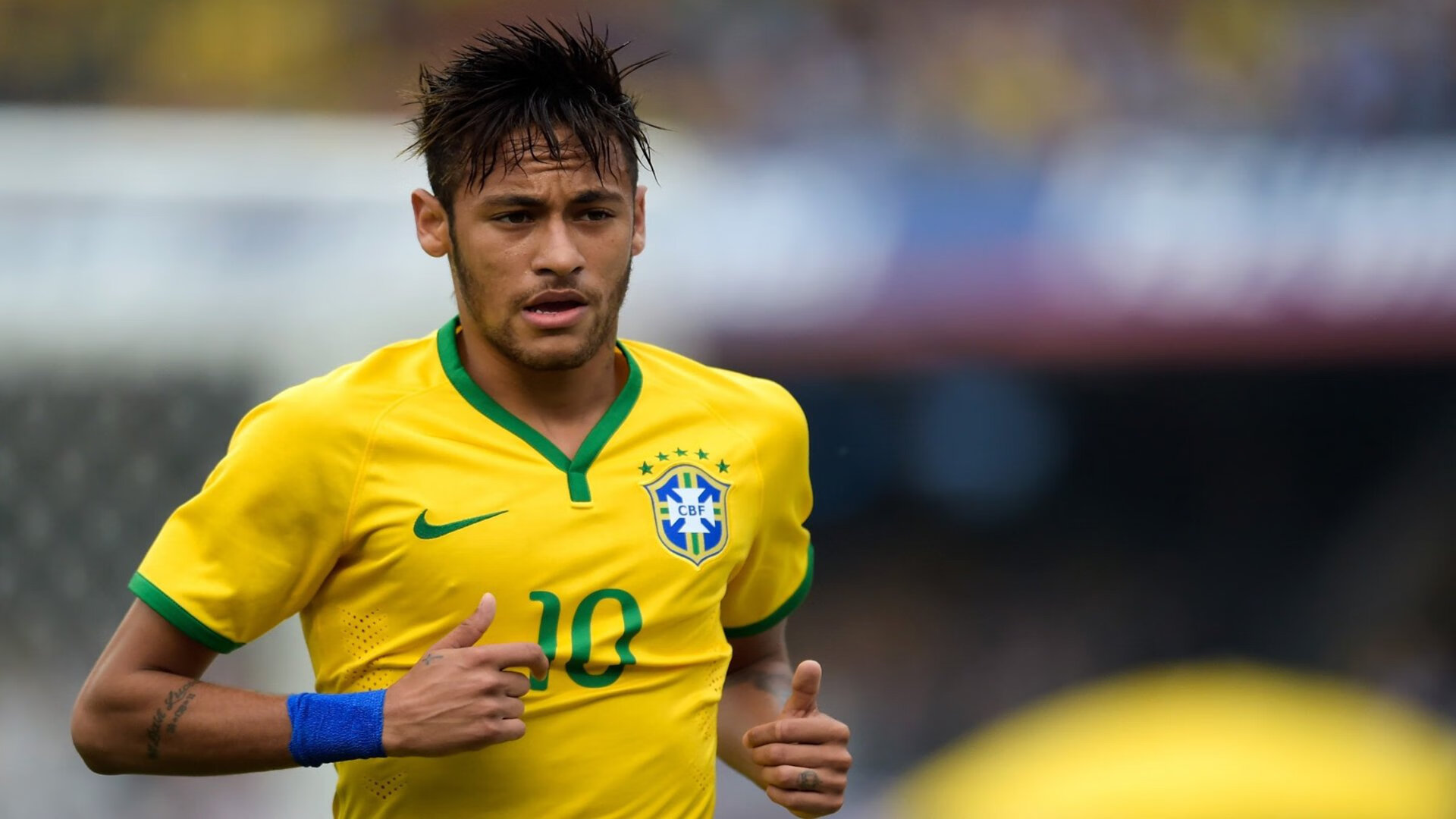 AI在F1中的应用：引领赛车行业未来，f1人工智能